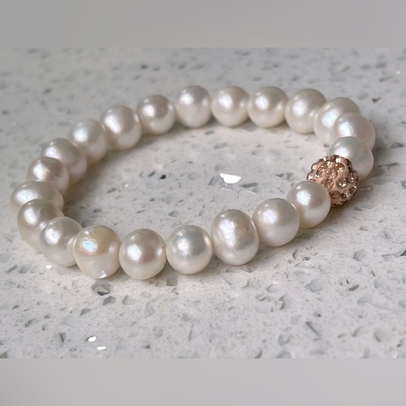 Freshwater Pearl & Rose Gold Colored Crystal Bead Bracelet NWOT - Picture 4 of 10
